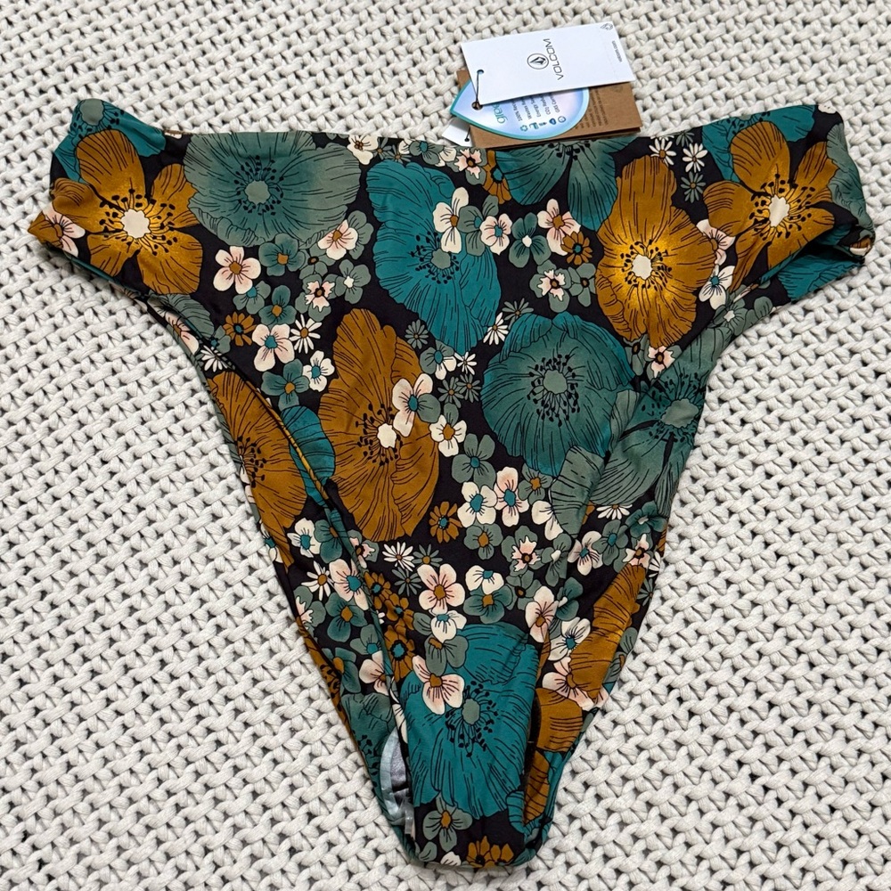 NWT Volcom Nothing Bud Love Women’s High Waisted Bikini Bottoms - Size Large
